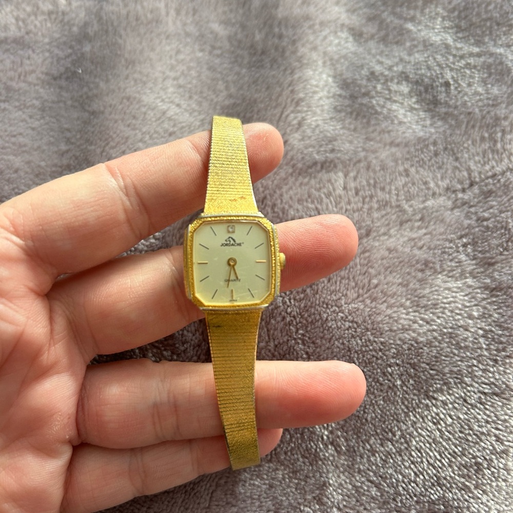 4/$50 Jordache Gold Women's Watch with Cream Dial ⏱️